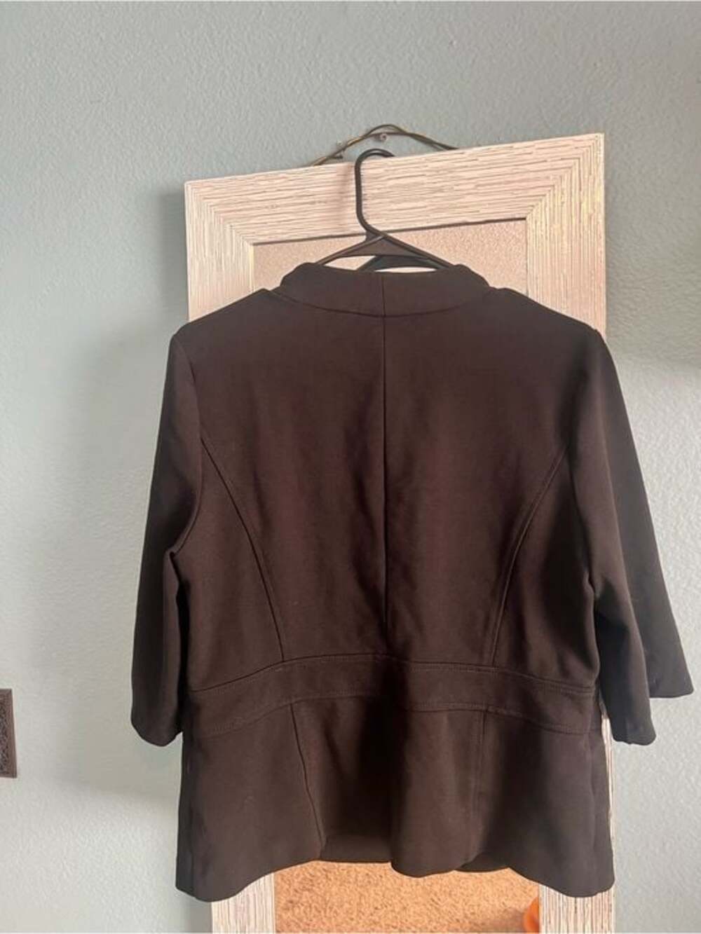 Semantiks Black Three-Button Tailored Blazer - Picture 6 of 9